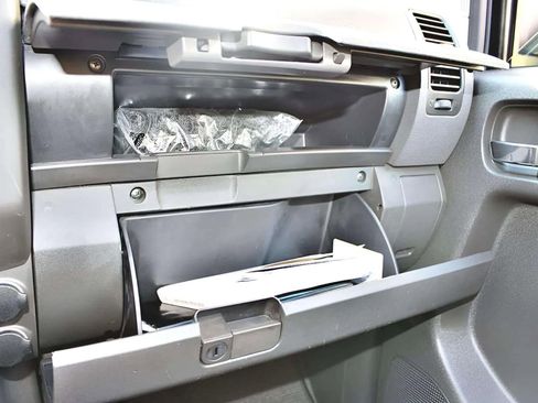 Used 2006 Nissan Pathfinder SE w/ (P01) Se Premium Pkg image 24