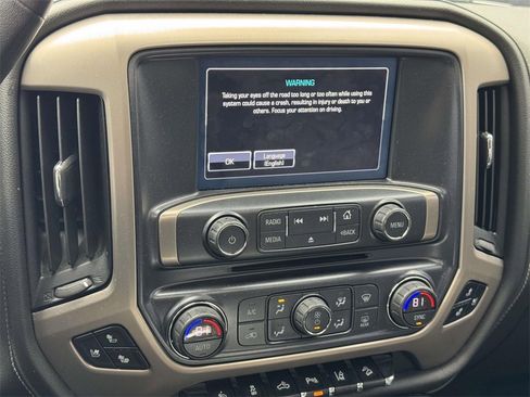 Used 2018 GMC Sierra 2500 Denali w/ Suspension Package, Off-Road image 10