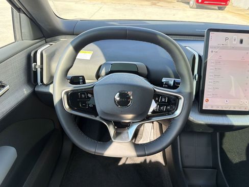 New 2026 Volvo EX30 Plus w/ Climate Package AWD/4WD image 16