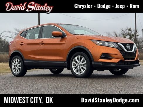 Used 2020 Nissan Rogue Sport S w/ Appearance Package image 1