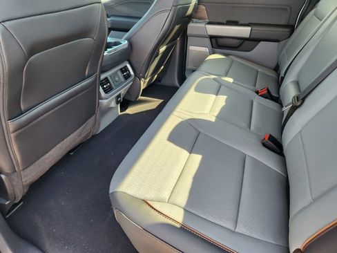 New 2025 Ford F150 Lariat w/ FX4 Off-Road Package image 33