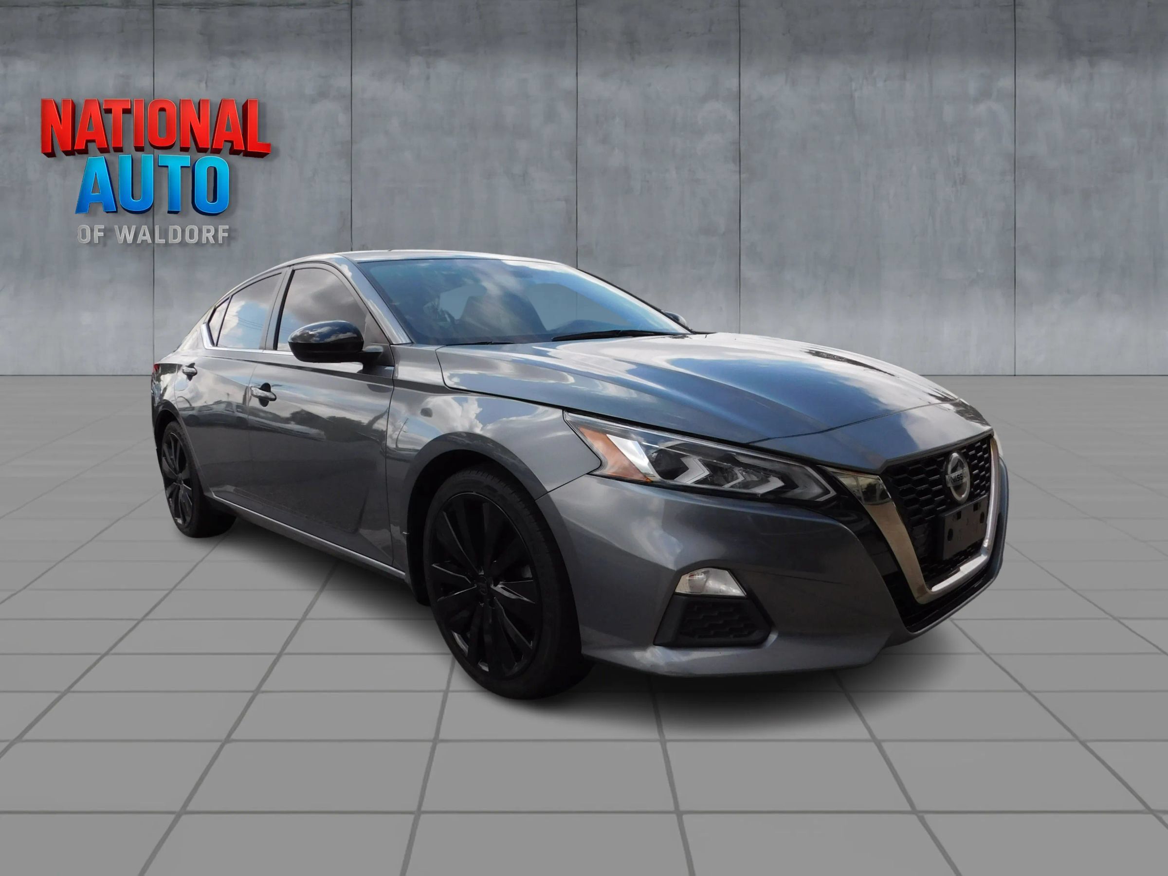 Used 2021 Nissan Altima 2.5 SR FWD image 1