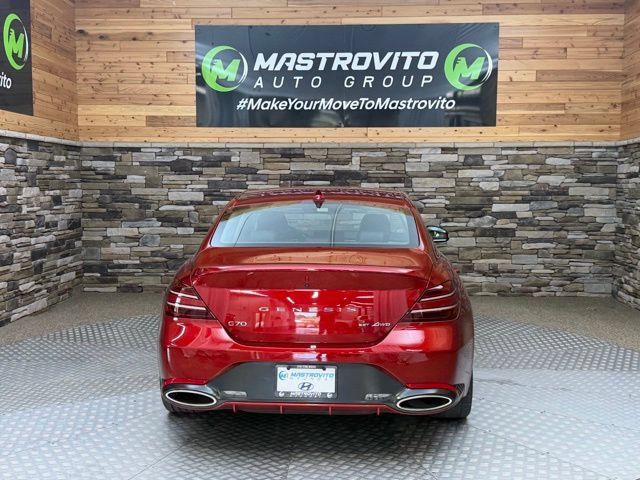 Used 2022 Genesis G70 3.3T AWD/4WD image 11