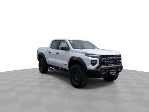 New 2026 GMC Canyon AT4X w/ AT4X AEV Edition AWD/4WD image 2