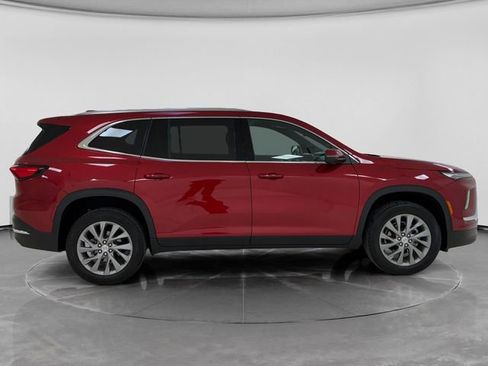 Used 2026 Buick Enclave Preferred AWD/4WD image 2