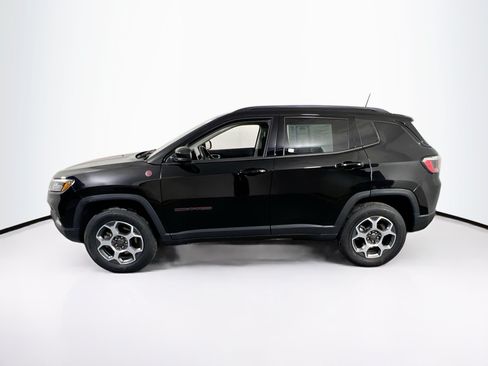 Used 2022 Jeep Compass Trailhawk w/ Trailhawk Convenience Group AWD/4WD image 8