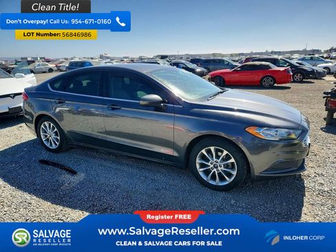 Used 2017 Ford Fusion SE w/ Fusion SE Technology Package FWD image 5