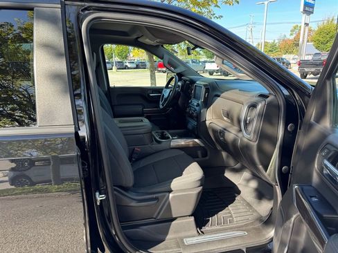 Used 2022 Chevrolet Silverado 1500 RST w/ Safety Package image 24