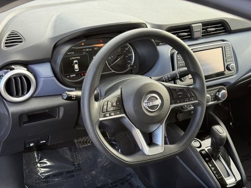 Certified 2023 Nissan Versa SV image 16