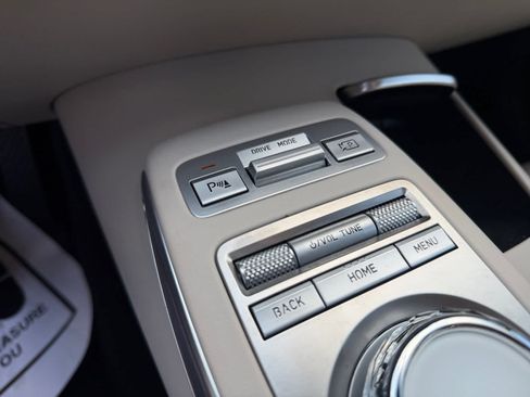 Used 2022 Genesis GV70 2.5T w/ Advanced Package AWD/4WD image 31