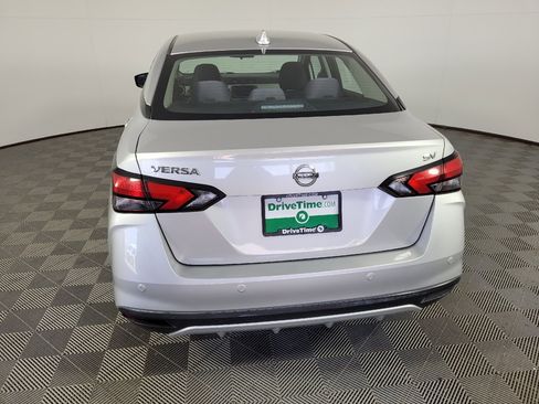 Used 2021 Nissan Versa SV FWD image 6