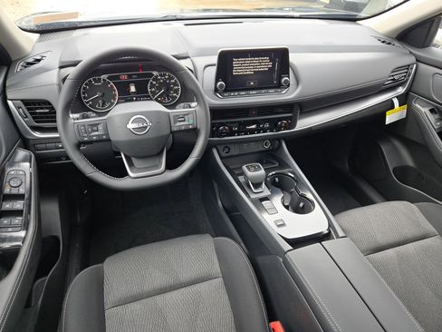 New 2026 Nissan Rogue SV FWD image 13