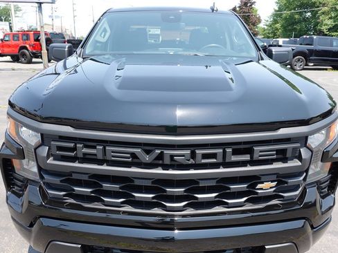 Used 2024 Chevrolet Silverado 1500 Custom AWD/4WD image 6