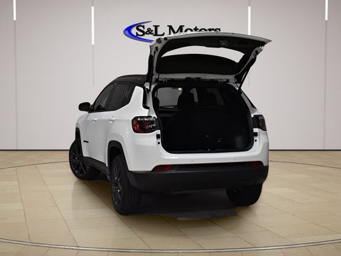 New 2026 Jeep Compass Limited AWD/4WD image 9