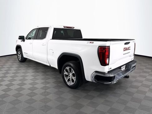Used 2023 GMC Sierra 1500 SLE w/ X31 Off-Road Package AWD/4WD image 5