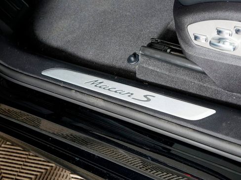 New 2026 Porsche Macan S image 18