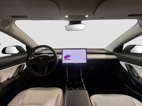 Used 2020 Tesla Model 3 Long Range image 17