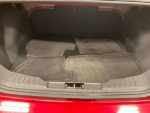 Used 2013 Ford Focus SE w/ SE Winter Pkg image 22