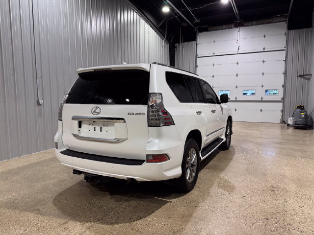 Used 2017 Lexus GX 460 Luxury w/ Preferred Accessory Package AWD/4WD image 8