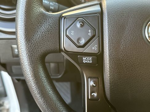 Used 2022 Toyota Tacoma SR image 20