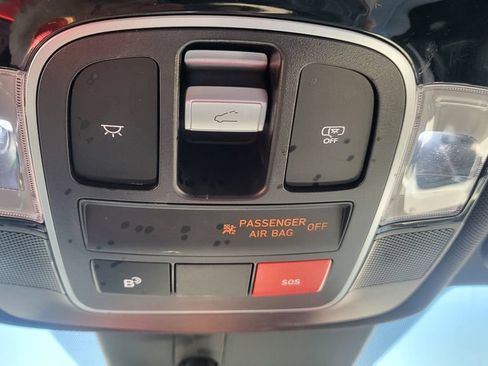Used 2025 Hyundai Tucson Limited FWD image 41