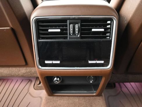 Certified 2023 Porsche Cayenne Turbo S AWD/4WD image 20