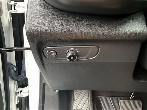 Used 2023 Buick Envision Preferred FWD image 15