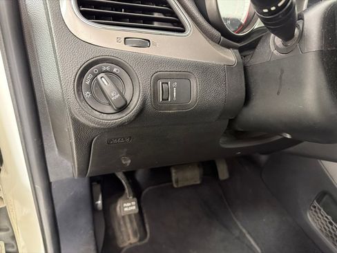 Used 2020 Dodge Journey Crossroad FWD image 15
