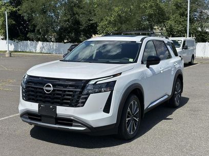New 2026 Nissan Pathfinder Platinum