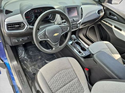 Used 2023 Chevrolet Equinox LS FWD image 10