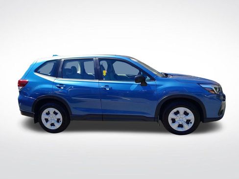 Used 2021 Subaru Forester AWD/4WD image 9