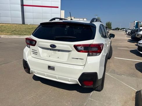 Used 2021 Subaru Crosstrek 2.0i AWD/4WD image 3