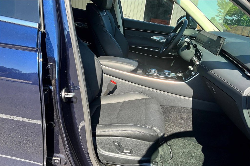 Used 2026 Genesis GV70 2.5T AWD/4WD image 7