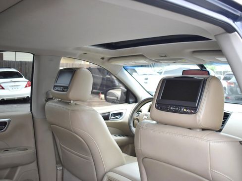 Used 2015 Nissan Pathfinder SL w/ SL Premium Package image 19