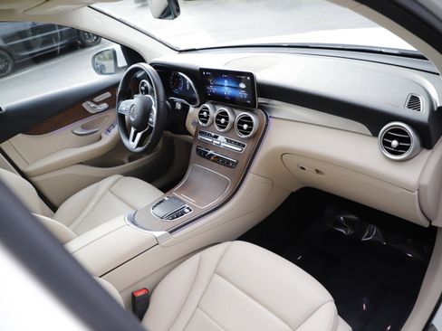 Used 2022 Mercedes-Benz GLC 300 GLC 300 image 9
