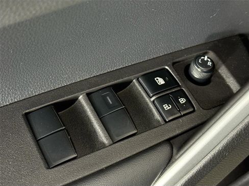 Certified 2024 Toyota Corolla Cross XLE image 42