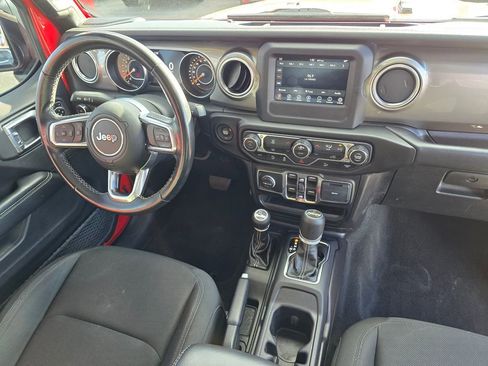 Used 2020 Jeep Wrangler Unlimited Sahara image 11