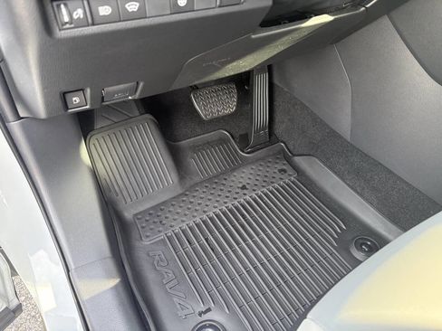 Used 2025 Toyota RAV4 XLE Premium w/ Weather Package AWD/4WD image 31