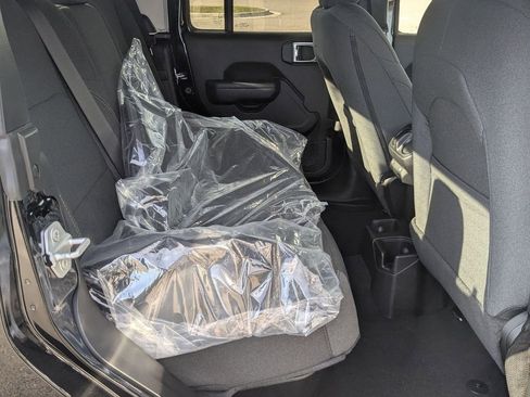 New 2026 Jeep Gladiator Sport image 29