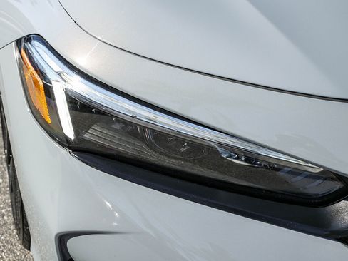 Used 2025 Honda Civic Sport image 14