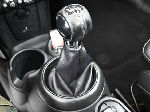 Used 2022 MINI Cooper S image 28