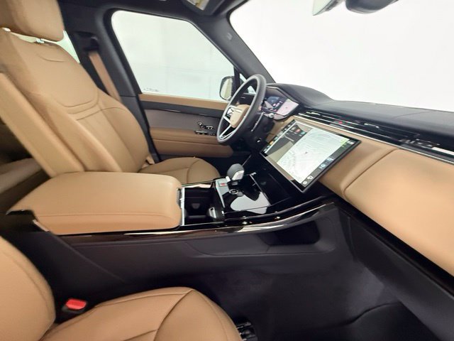 New 2027 Land Rover Range Rover Sport SE AWD/4WD image 40