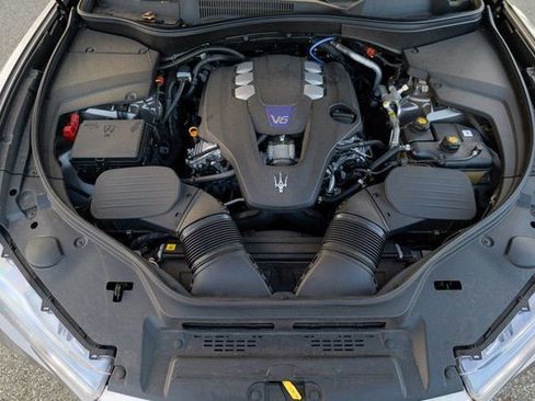 Used 2022 Maserati Levante Modena image 56