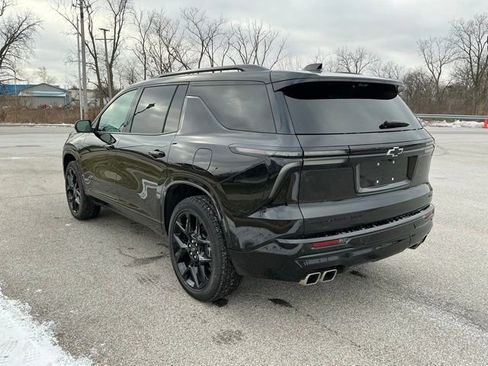 Used 2024 Chevrolet Traverse RS w/ LPO, Floor Liner Package image 4