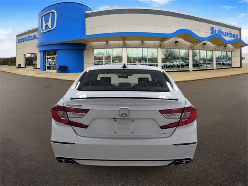 Used 2022 Honda Accord Sport image 7