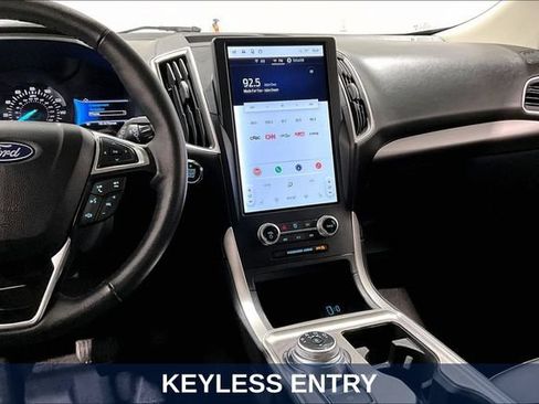Used 2024 Ford Edge SEL AWD/4WD image 12