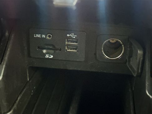 Used 2014 Ford Explorer Limited w/ Equipment Group 301A FWD image 25