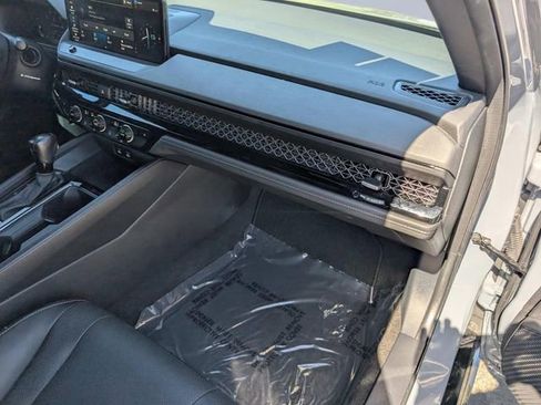 Used 2023 Honda Accord Sport image 22