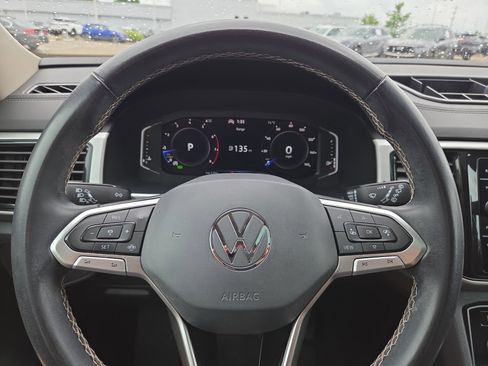 Used 2022 Volkswagen Atlas SE FWD image 11