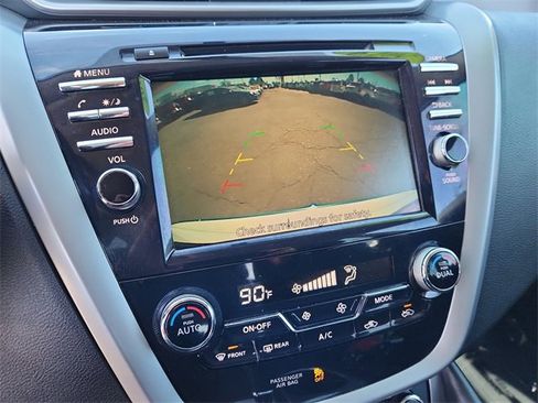 Used 2019 Nissan Murano S image 21